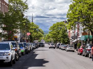 Warren Street: The Top 8 Things to Do in Hudson, NY