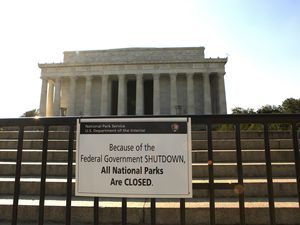 Sign for national park closure during government shutdown