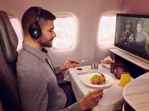 Dining on Qatar Airways