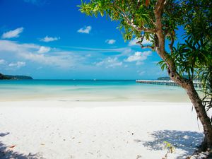 Blue water and white sand on Koh Rong, Cambodia