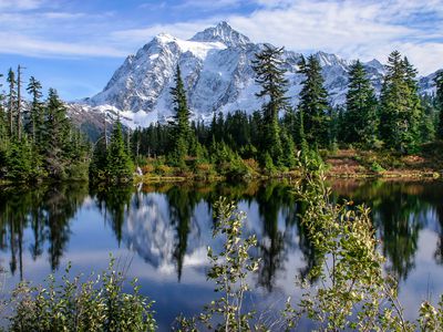 View of lake in mountains, Mount Shuksan, North Cascades National Park